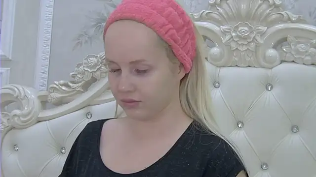 EllieFrosty  online show from 03-05-26, 09:54