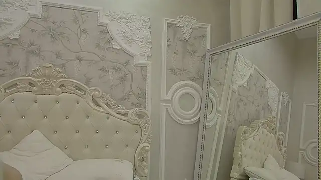 EllieFrosty  online show from 01-18-26, 06:22