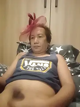 hotedhale online show from 12-17-25, 07:35