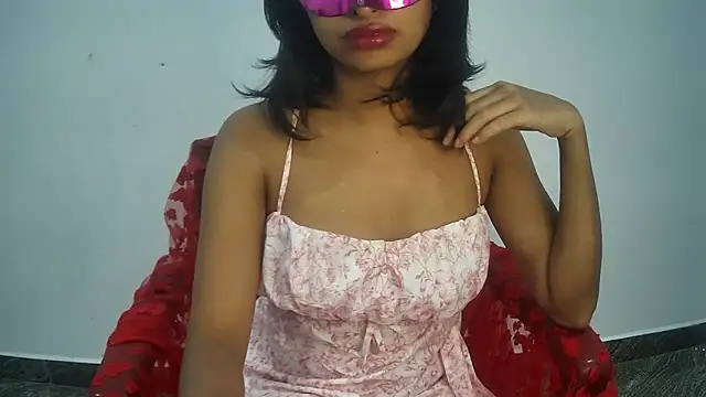 Minu Cam online show from 03-06-26, 05:41