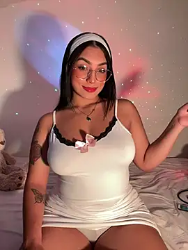 Linda Saenz  online show from 07-08-26, 05:19