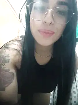 Linda Saenz  online show from 09-22-25, 03:23