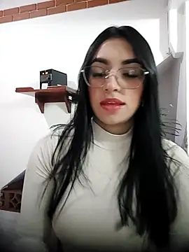 Linda Saenz  online show from 11-09-25, 10:36