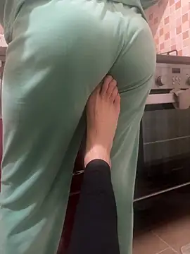 Snapshot of Serap-Kerem chatting on 02-19-26, 05:10 Serap-Kerem online show from 02-19-26, 05:10