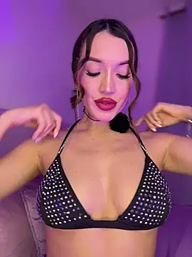 Bella-taylorr online show from 02-06-26, 06:31