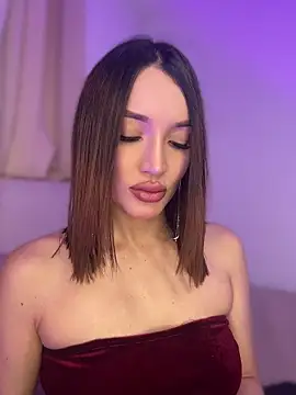 Bella-taylorr online show from 05-14-26, 11:40