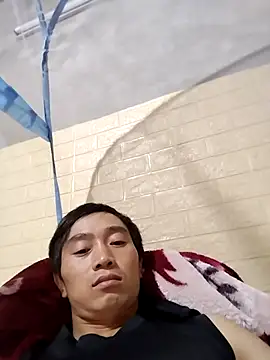Snapshot of Boytasexy chatting on 10-16-25, 05:21 Boytasexy online show from 10-16-25, 05:21