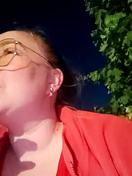 Snapshot of Kiss_Eva chatting on 09-08-25, 05:23 Kiss Eva online show from 09-08-25, 05:23