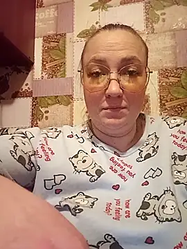 Kiss Eva online show from 03-11-26, 06:13