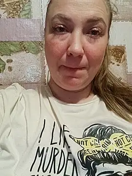 Kiss Eva online show from 02-11-26, 05:24