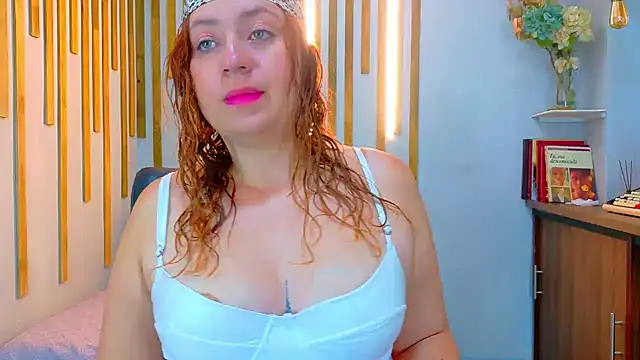 Snapshot of Angel_saez chatting on 10-04-25, 11:34 Angel saez online show from 10-04-25, 11:34