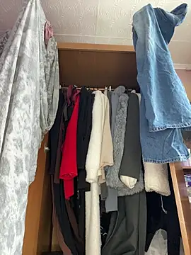 April Purr online show from 04-11-26, 08:29