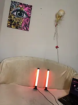 April Purr online show from 03-19-26, 06:35