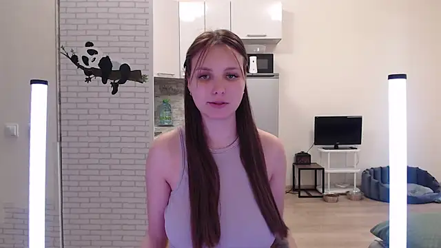 Leonaalove online show from 04-14-26, 12:54
