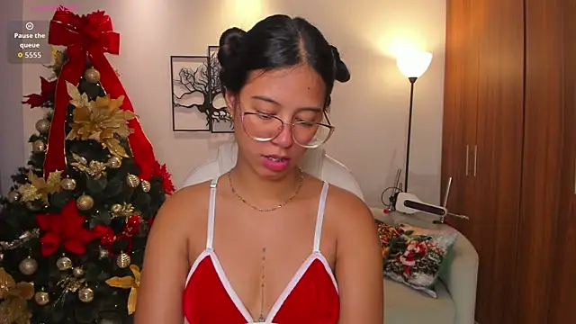 raven stonee online show from 11-30-25, 03:29