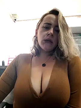 CurvyLust x online show from 09-18-25, 02:42