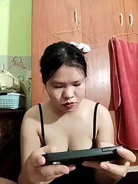 emyeuhss online show from 10-15-25, 03:09