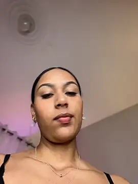 Snapshot of MiilaBlake chatting on 02-20-26, 08:11 MiilaBlake online show from 02-20-26, 08:11