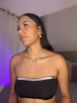 Snapshot of MiilaBlake chatting on 02-18-26, 08:05 MiilaBlake online show from 02-18-26, 08:05