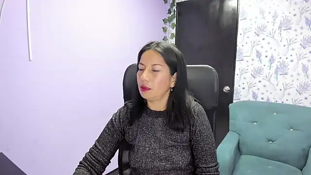 Megan Collinss  online show from 11-12-25, 01:26