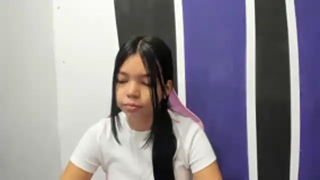 shy luna18 online show from 01-18-26, 01:14