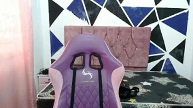 shy luna18 online show from 11-03-25, 01:04