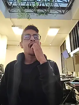 Juann-cock online show from 05-17-26, 10:32