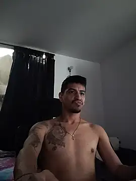 Snapshot of Juann-cock chatting on 06-17-26, 03:55 Juann-cock online show from 06-17-26, 03:55