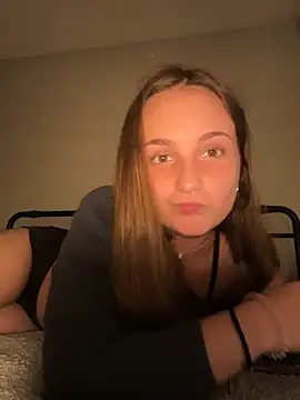 MadilynX777 online show from 09-12-25, 02:01