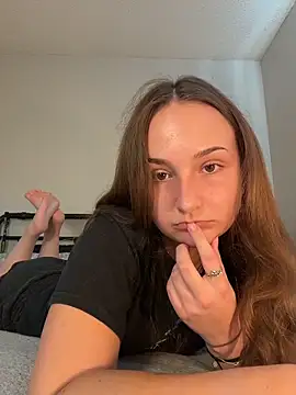 MadilynX777 online show from 10-21-25, 10:09