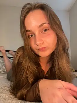 MadilynX777 online show from 10-08-25, 10:32
