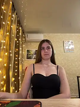 Snapshot of Soyyyaa chatting on 12-21-25, 06:53 Soyyyaa online show from 12-21-25, 06:53