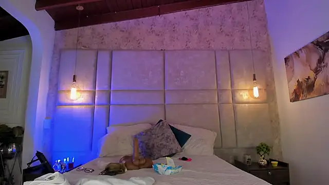 Mily Vermont online show from 04-18-26, 07:51