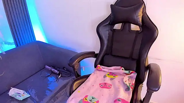 ShaunaDream online show from 02-24-26, 05:08