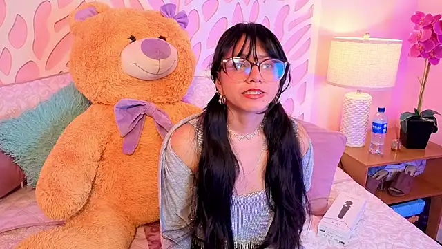 VioletxBloom online show from 02-19-26, 08:39