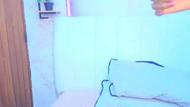 VioletxBloom online show from 11-05-25, 08:12