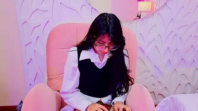 VioletxBloom online show from 02-25-26, 07:47