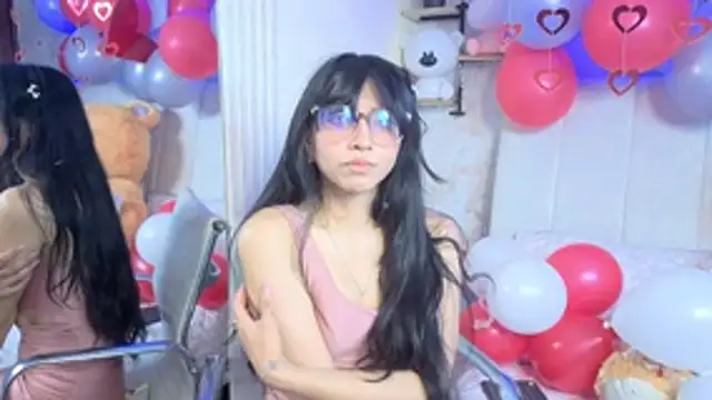 VioletxBloom online show from 02-15-26, 08:19