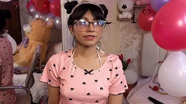 VioletxBloom online show from 02-13-26, 07:36