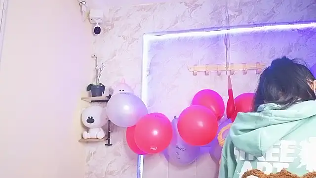 VioletxBloom online show from 02-17-26, 03:42