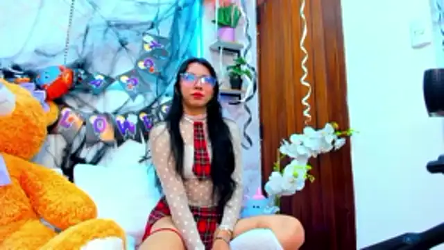 VioletxBloom online show from 10-20-25, 08:09