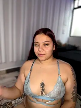 Snapshot of MelissaJhones chatting on 10-13-25, 02:18 MelissaJhones online show from 10-13-25, 02:18