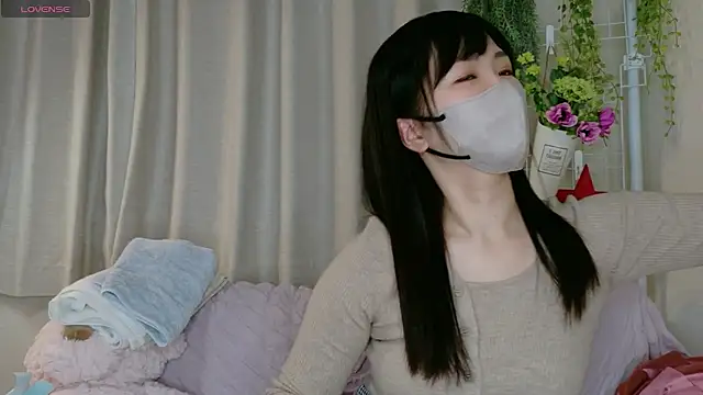 Snapshot of yuuka82619y chatting on 09-26-25, 11:17 yuuka82619y online show from 09-26-25, 11:17