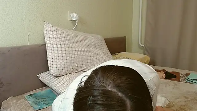 MermaidCurves online show from 11-04-25, 09:07