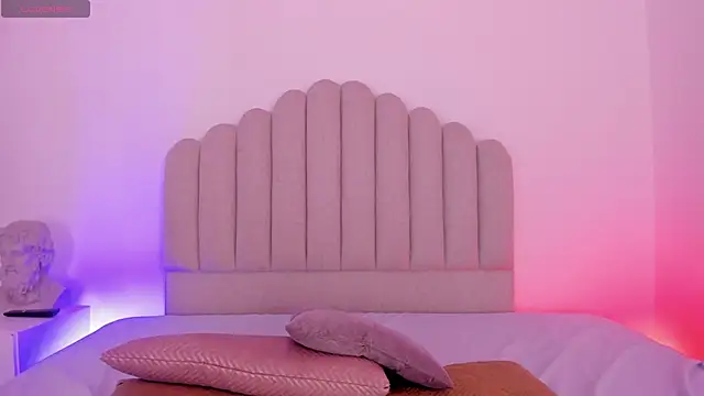 AmbarEvans  online show from 01-13-26, 12:31