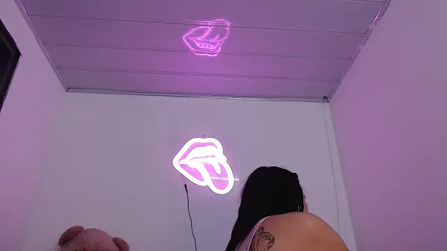 valerii fox 69 online show from 10-23-25, 05:17