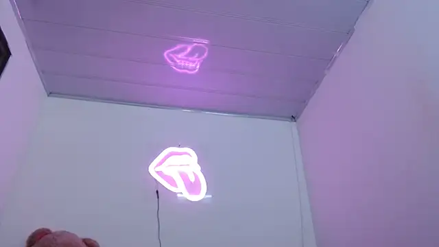 valerii fox 69 online show from 12-03-25, 05:08