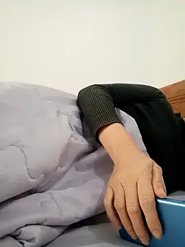 Buny vera online show from 11-25-25, 01:39