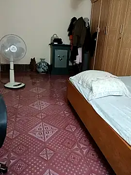 Moona heny online show from 10-30-25, 12:03