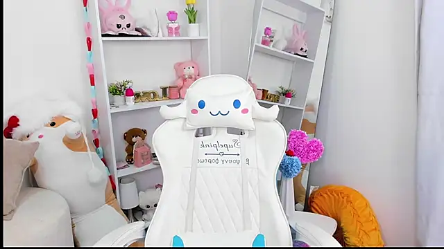 dolce antonellaa online show from 02-20-26, 06:19